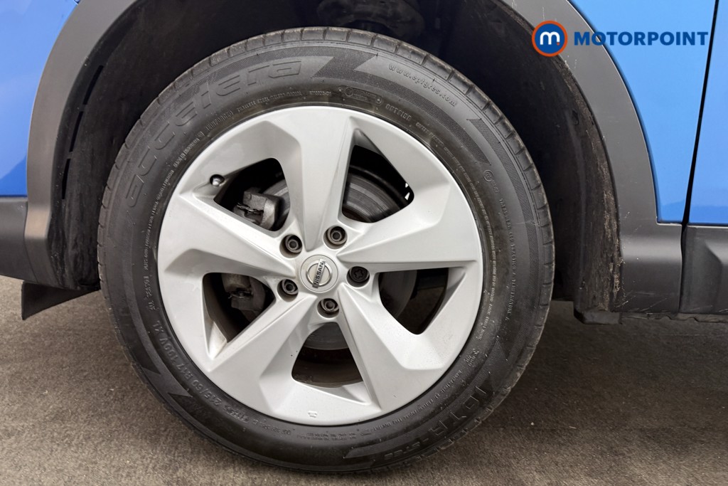 Nissan Qashqai Acenta Premium Manual Petrol SUV - Stock Number (1590365) - 30th supplementary image