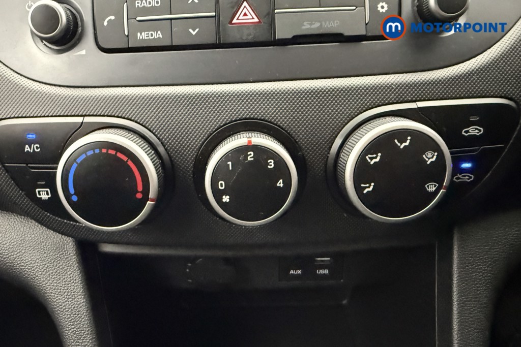 Hyundai I10 Play Manual Petrol Hatchback - Stock Number (1591465) - 3rd supplementary image