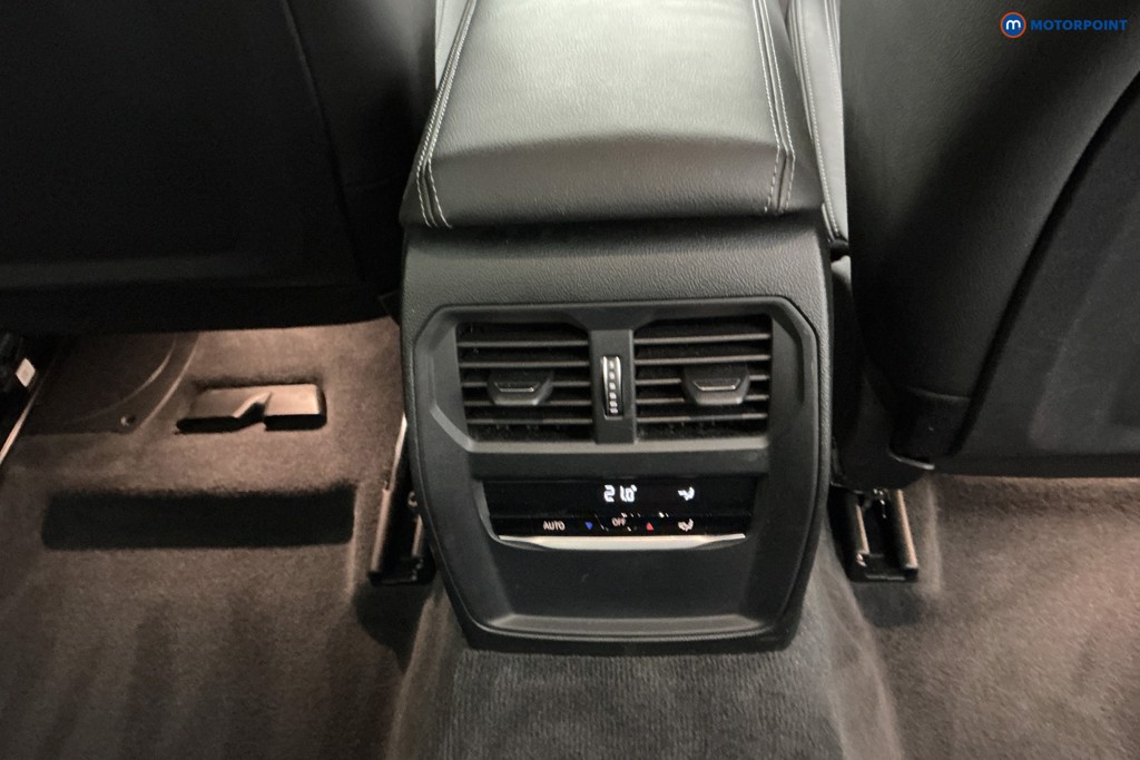 BMW 3 Series M Sport Automatic Petrol Plug-In Hybrid Saloon - Stock Number (1593120) - 13th supplementary image