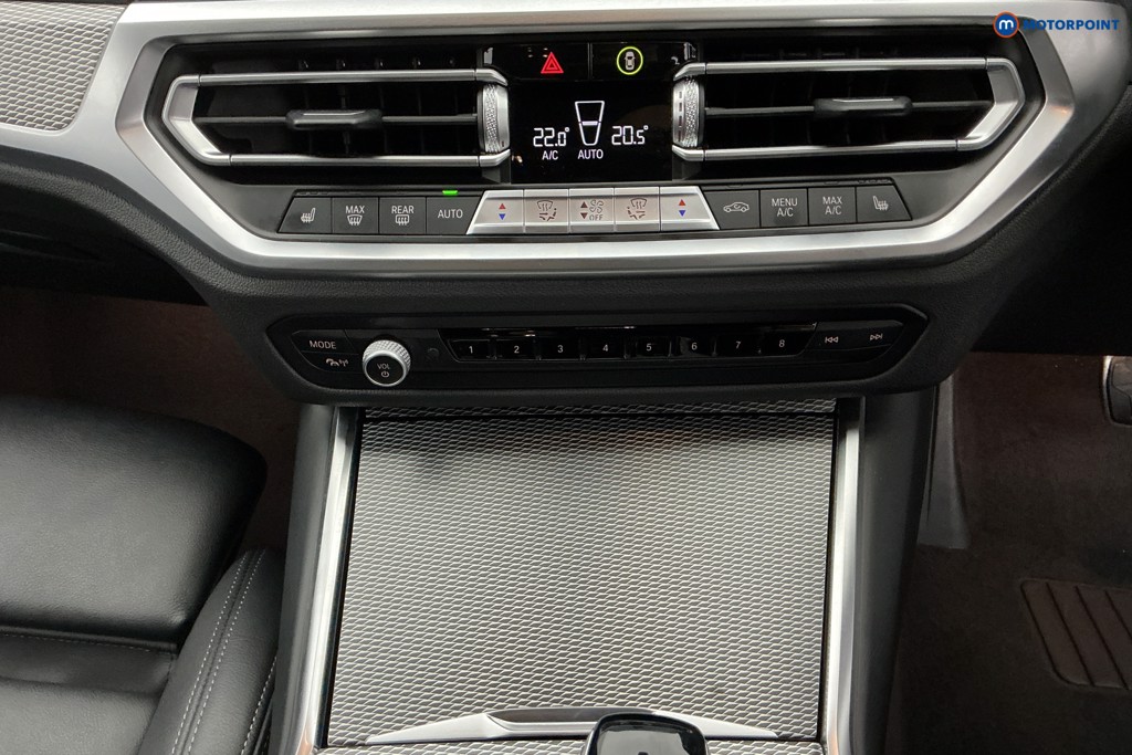 BMW 3 Series M Sport Automatic Petrol Plug-In Hybrid Saloon - Stock Number (1593120) - 17th supplementary image