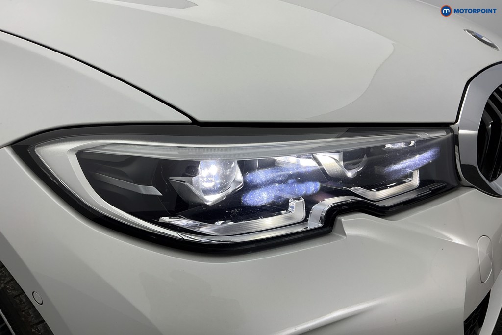 BMW 3 Series M Sport Automatic Petrol Plug-In Hybrid Saloon - Stock Number (1593120) - 27th supplementary image