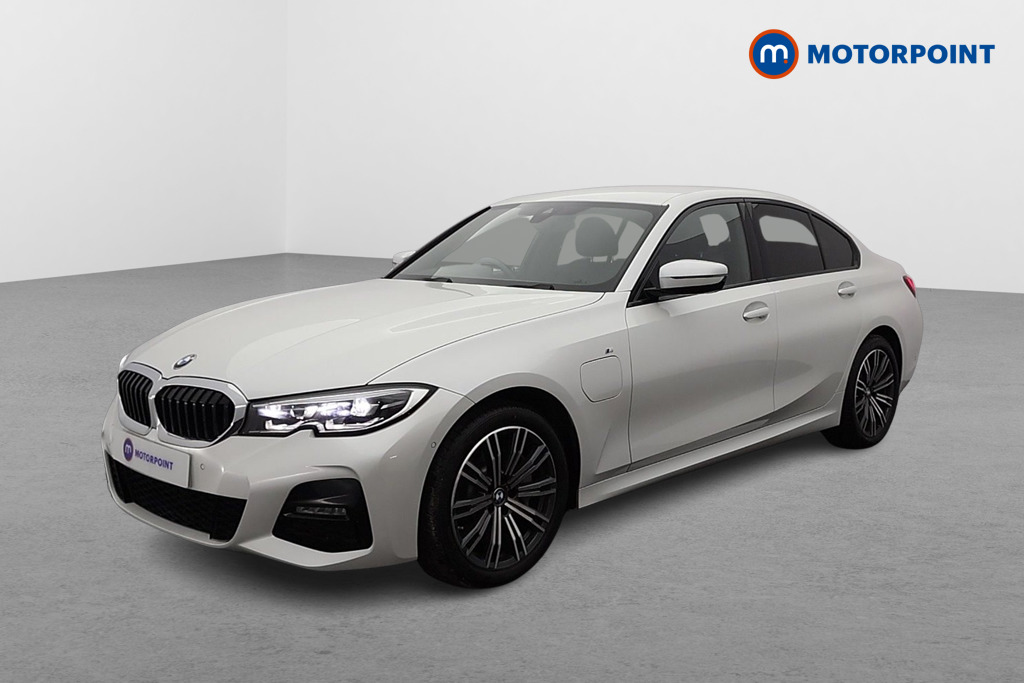 BMW 3 Series M Sport Automatic Petrol Plug-In Hybrid Saloon - Stock Number (1593120) - Passenger side front corner