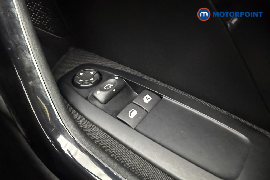 Peugeot 208 Signature Manual Petrol Hatchback - Stock Number (1593260) - 14th supplementary image