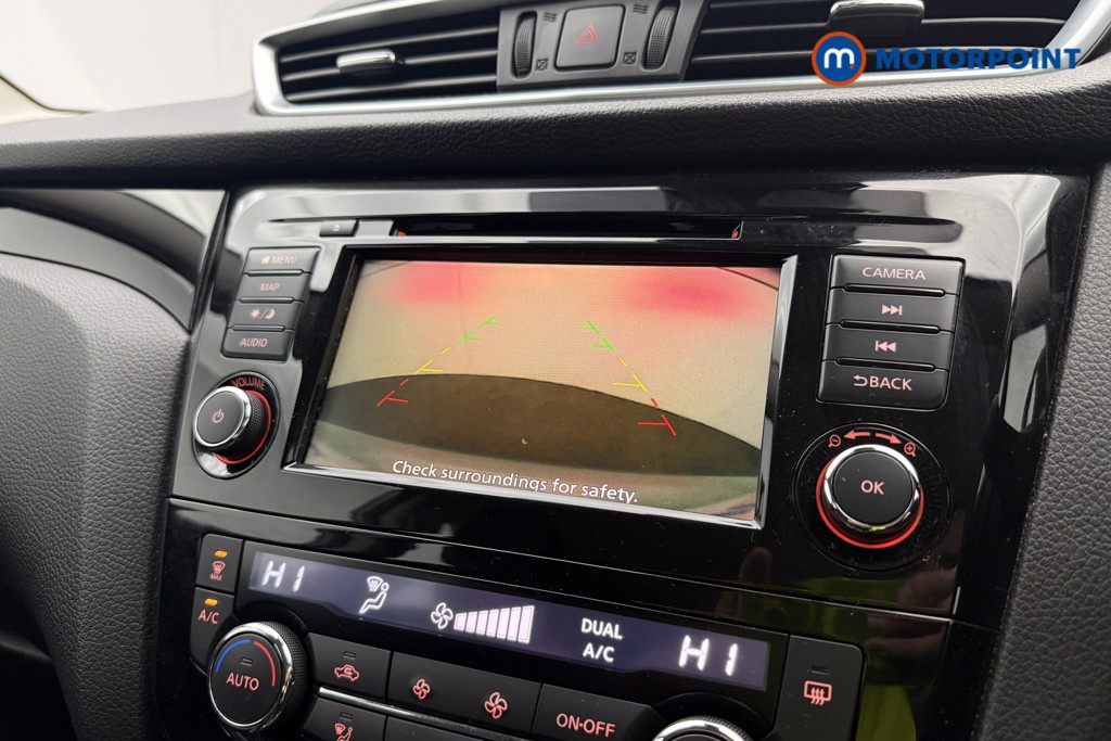 Nissan Qashqai Acenta Premium Automatic Petrol SUV - Stock Number (1593346) - 12th supplementary image