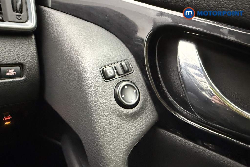 Nissan Qashqai Acenta Premium Automatic Petrol SUV - Stock Number (1593346) - 17th supplementary image