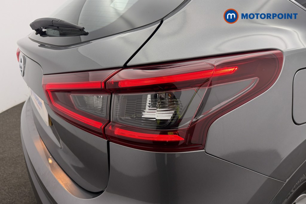 Nissan Qashqai Acenta Premium Automatic Petrol SUV - Stock Number (1593346) - 18th supplementary image