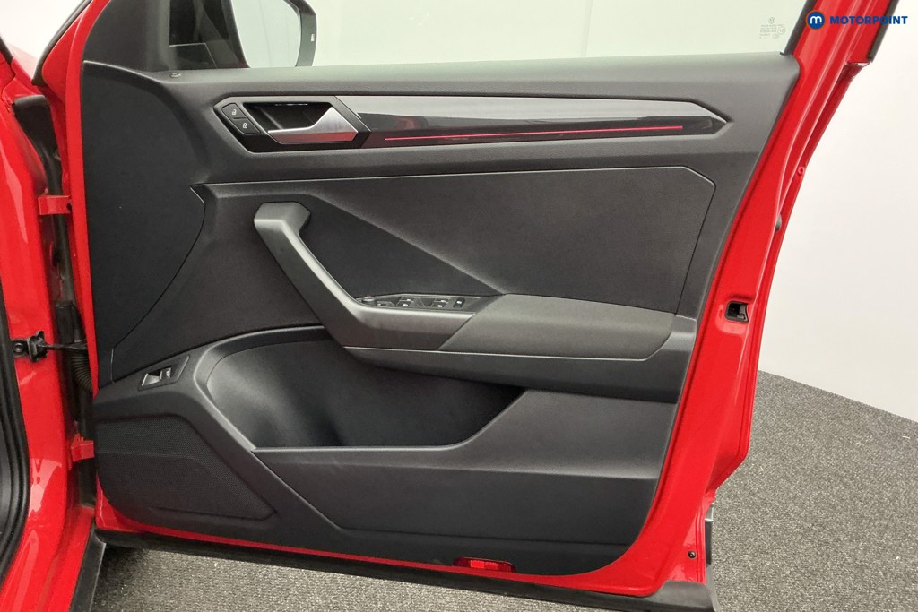 Volkswagen T-Roc SEL Automatic Petrol SUV - Stock Number (1594486) - 24th supplementary image