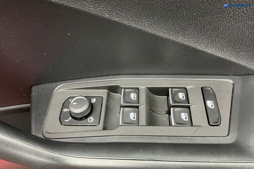 Volkswagen T-Roc SEL Automatic Petrol SUV - Stock Number (1594486) - 25th supplementary image