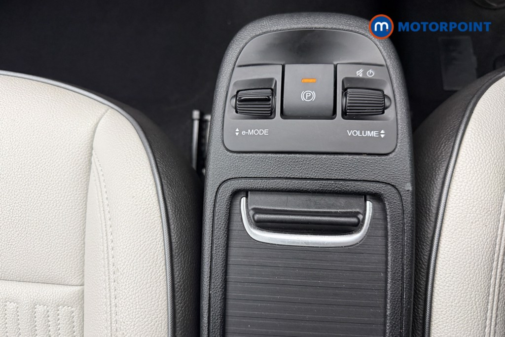 Fiat 500 La Prima Automatic Electric Hatchback - Stock Number (1594935) - 18th supplementary image