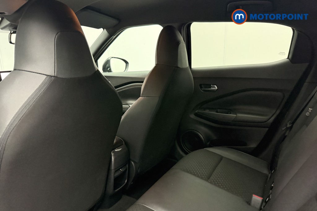 Nissan Juke N-Connecta Automatic Petrol SUV - Stock Number (1595558) - 5th supplementary image