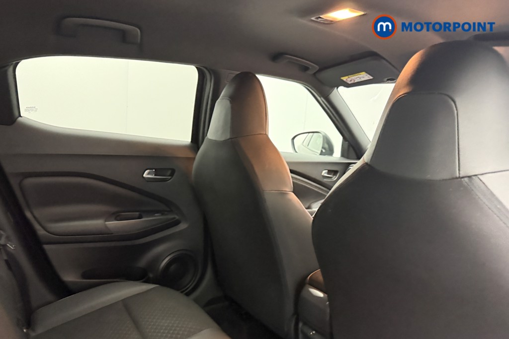 Nissan Juke N-Connecta Automatic Petrol SUV - Stock Number (1595558) - 12th supplementary image