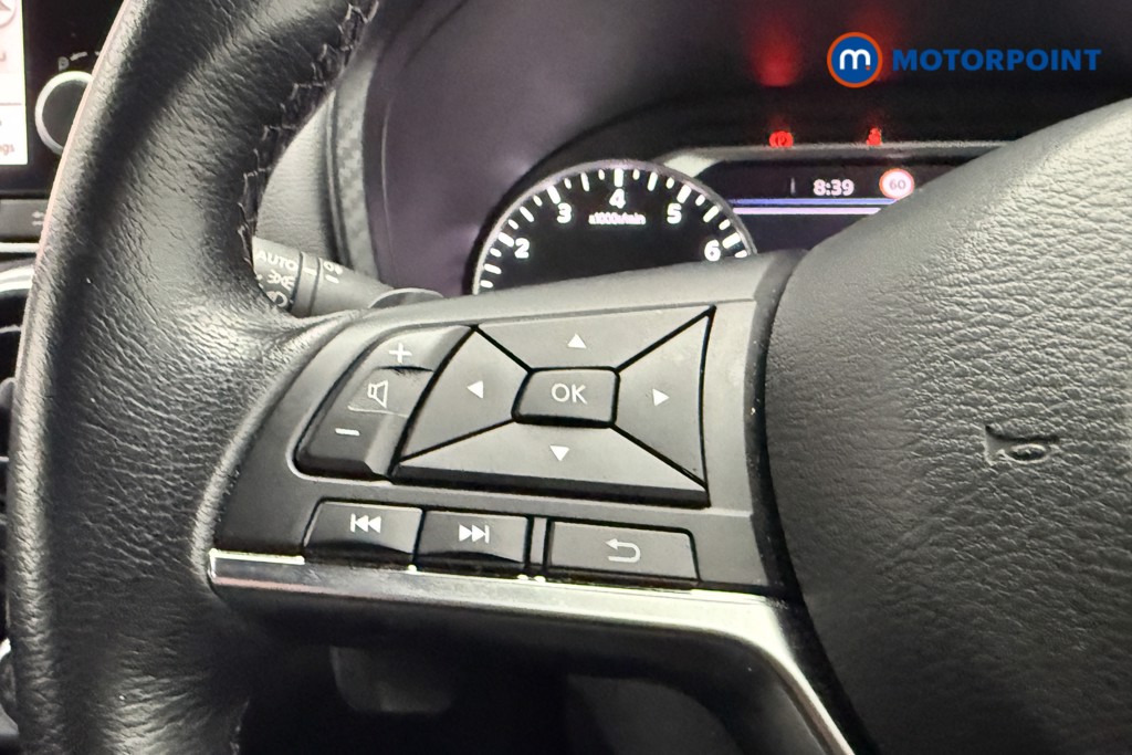 Nissan Juke N-Connecta Automatic Petrol SUV - Stock Number (1595558) - 29th supplementary image