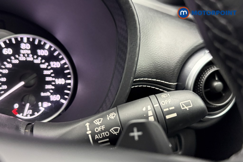 Nissan Juke N-Connecta Automatic Petrol SUV - Stock Number (1595558) - 32nd supplementary image