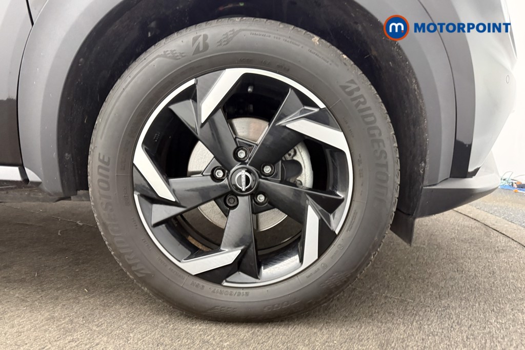 Nissan Juke N-Connecta Automatic Petrol SUV - Stock Number (1595558) - 35th supplementary image