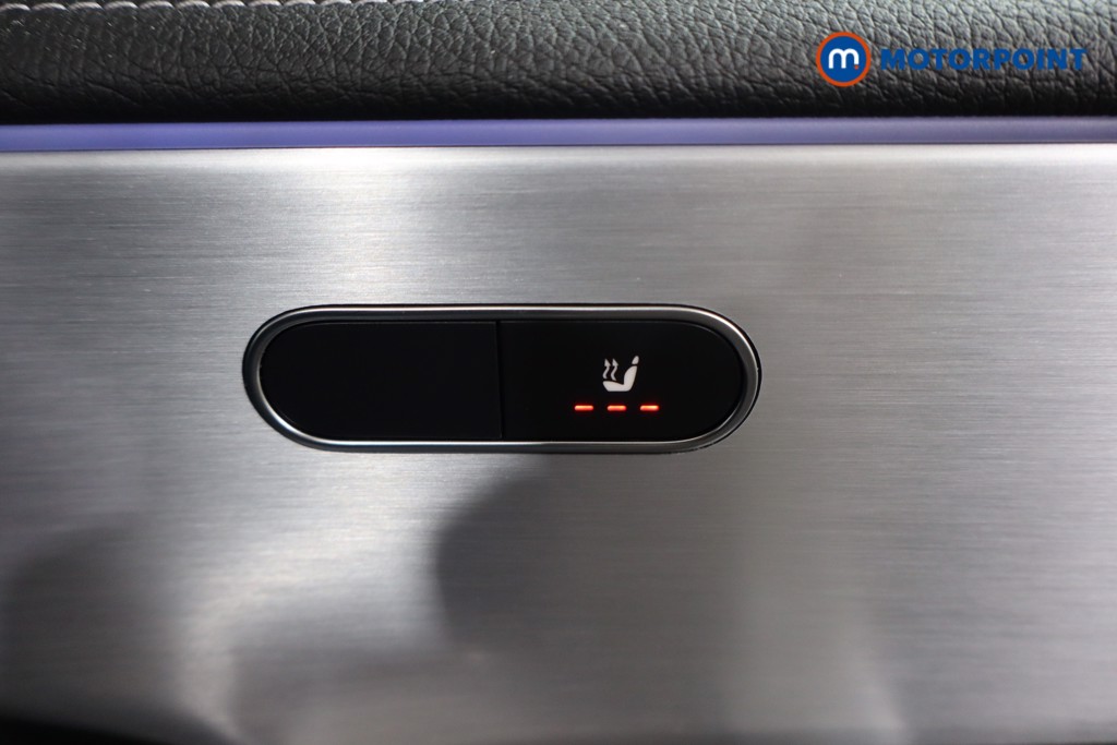 Mercedes-Benz A Class Amg Line Executive Edition Automatic Petrol Saloon - Stock Number (1596491) - 18th supplementary image