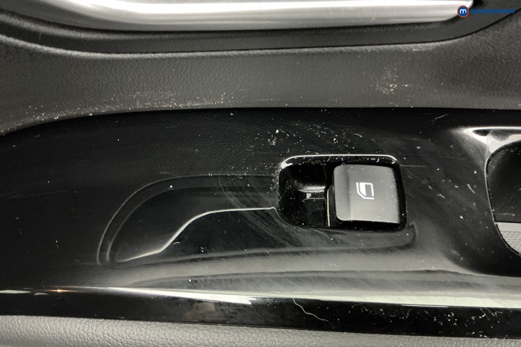 Hyundai Tucson Se Connect Manual Petrol SUV - Stock Number (1596593) - 27th supplementary image
