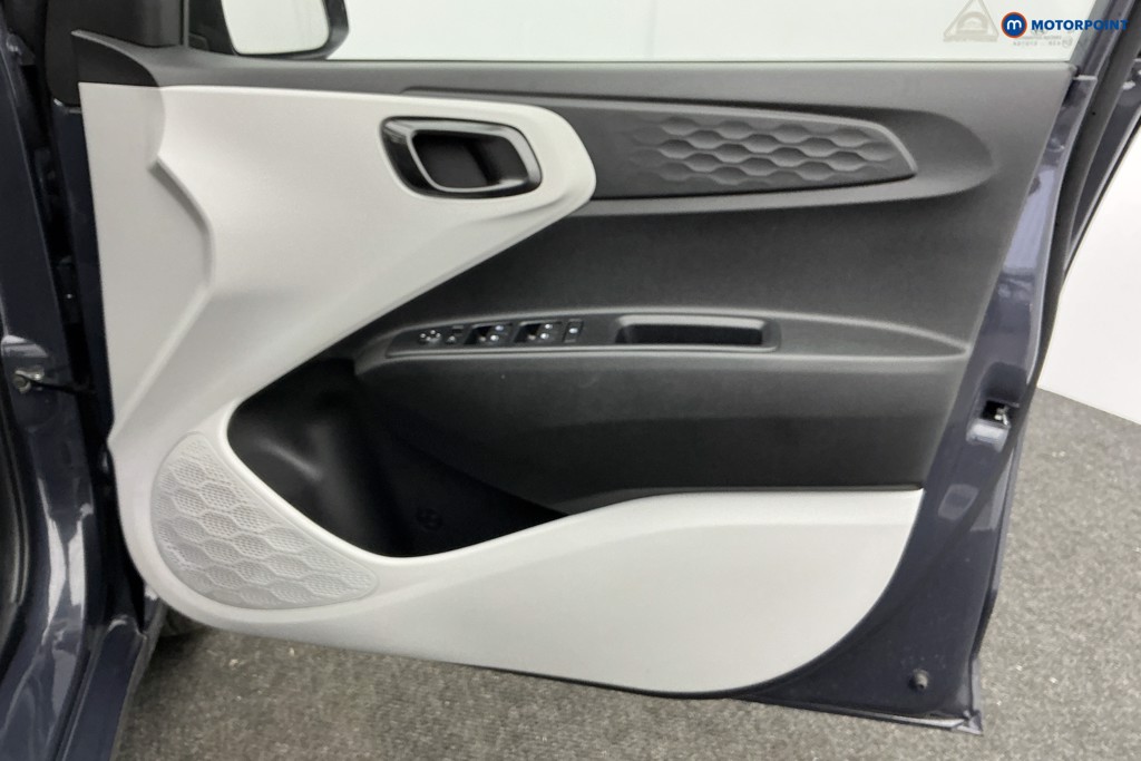 Hyundai I10 Premium Automatic Petrol Hatchback - Stock Number (1597326) - 22nd supplementary image