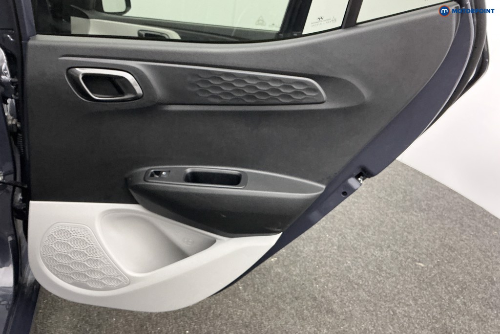 Hyundai I10 Premium Automatic Petrol Hatchback - Stock Number (1597326) - 24th supplementary image