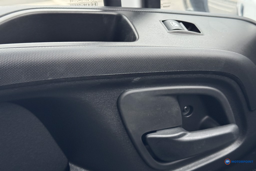 Iveco Daily Business Manual Diesel Extra High Roof - Stock Number (1597476) - 17th supplementary image