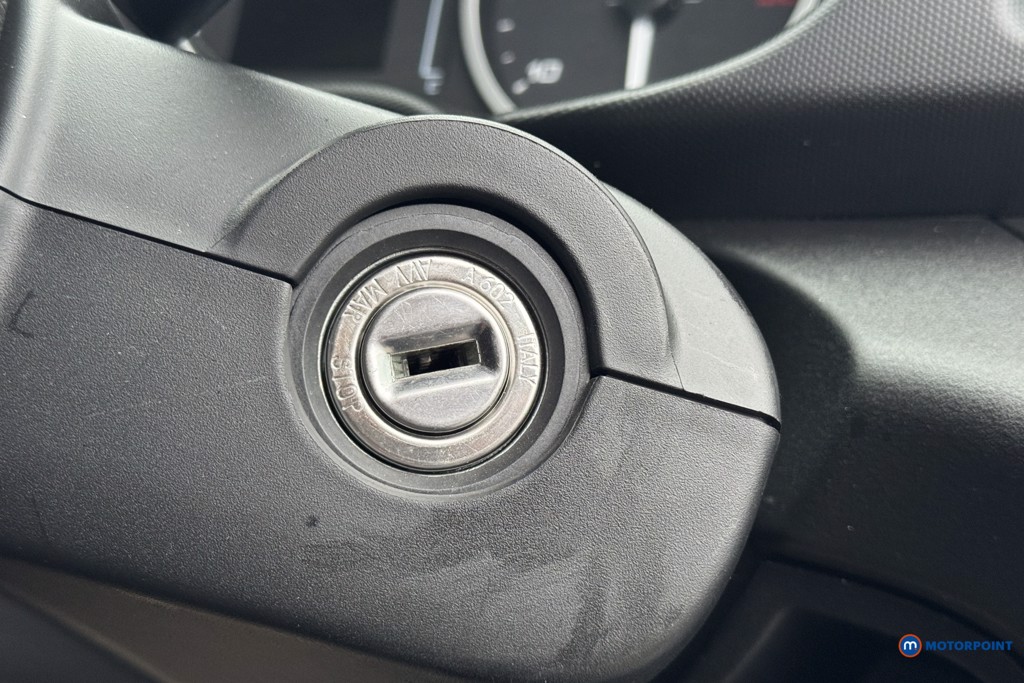 Iveco Daily Business Manual Diesel Extra High Roof - Stock Number (1597476) - 18th supplementary image