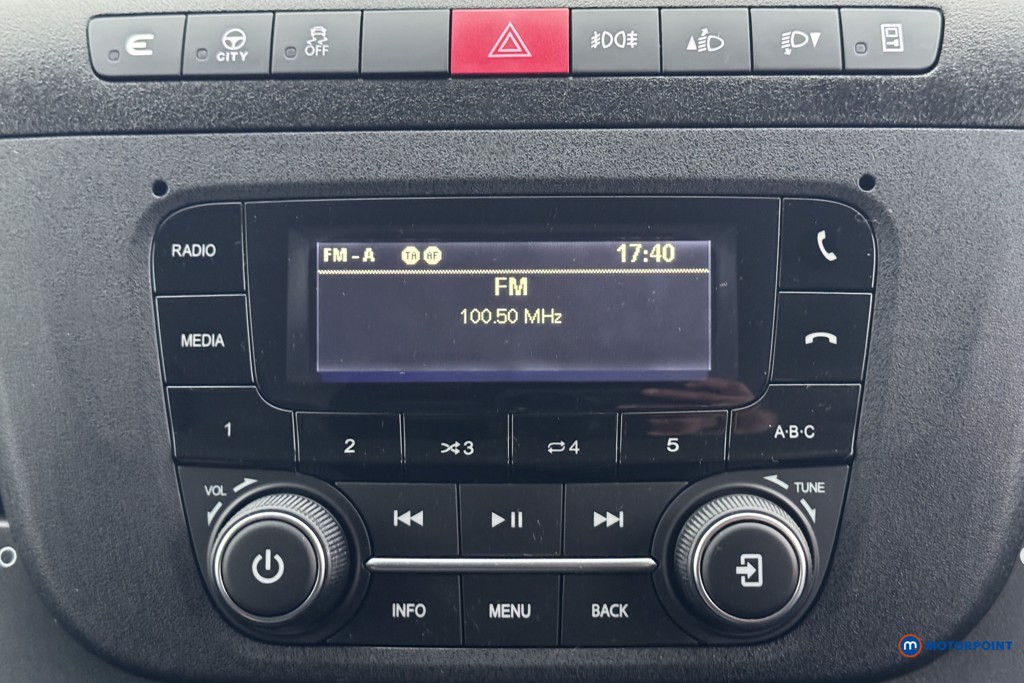 Iveco Daily Business Manual Diesel Extra High Roof - Stock Number (1597476) - 21st supplementary image