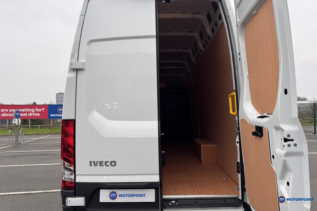 Iveco Daily Business Manual Diesel Extra High Roof - Stock Number (1597476) - 27th supplementary image