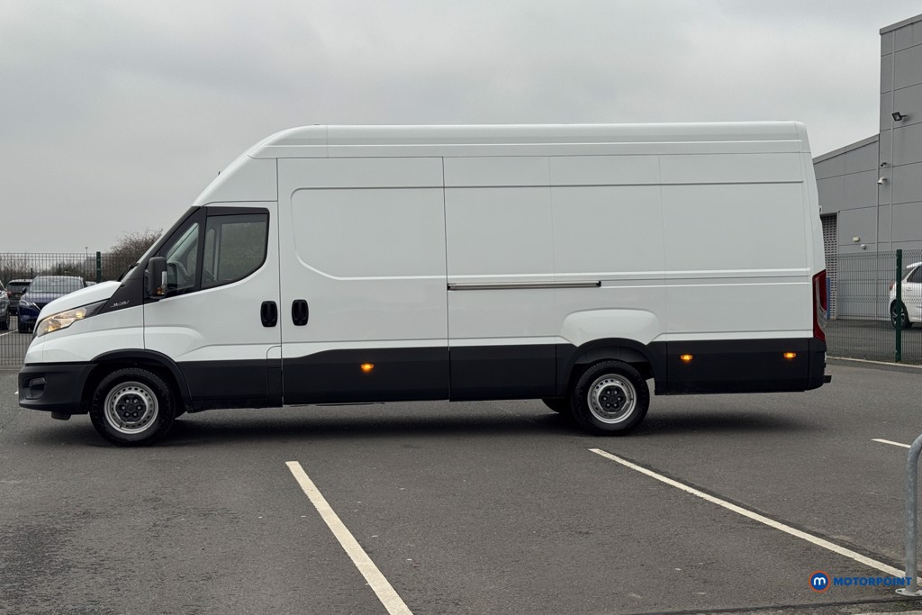 Iveco Daily Business Manual Diesel Extra High Roof - Stock Number (1597476) - Passenger side