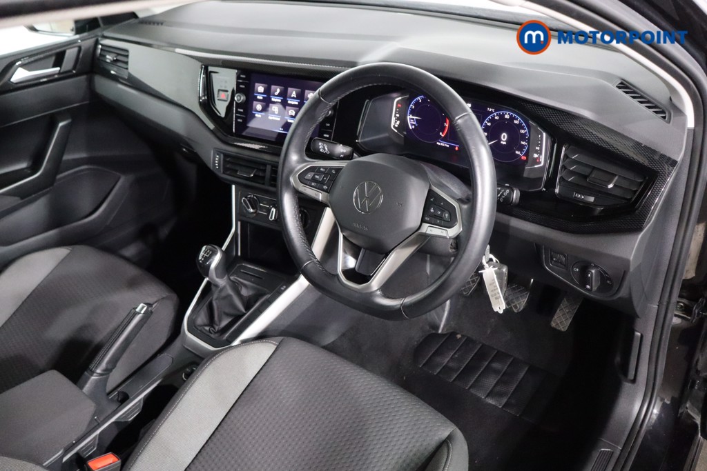 Volkswagen Polo Life Manual Petrol Hatchback - Stock Number (1597599) - 1st supplementary image