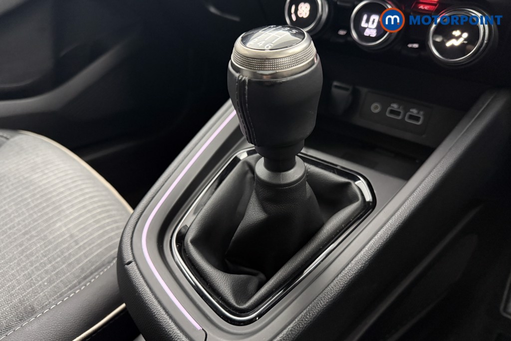 Renault Clio Techno Manual Petrol Hatchback - Stock Number (1598643) - 14th supplementary image