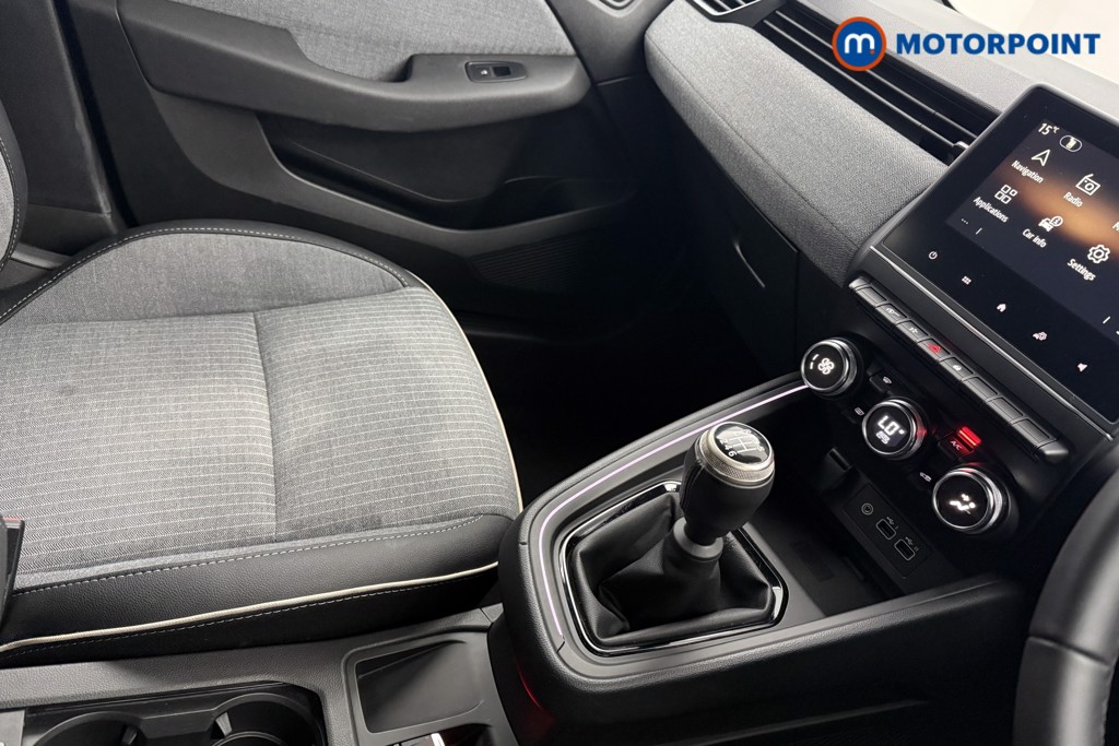 Renault Clio Techno Manual Petrol Hatchback - Stock Number (1598643) - 16th supplementary image