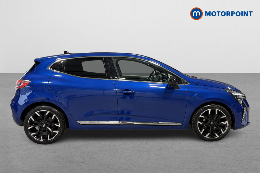 Renault Clio Techno Manual Petrol Hatchback - Stock Number (1598643) - Drivers side