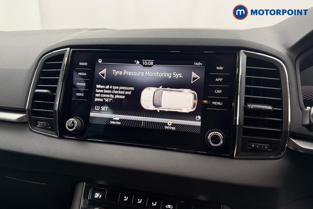 Skoda Karoq Se Drive Manual Petrol SUV - Stock Number (1599369) - 11th supplementary image