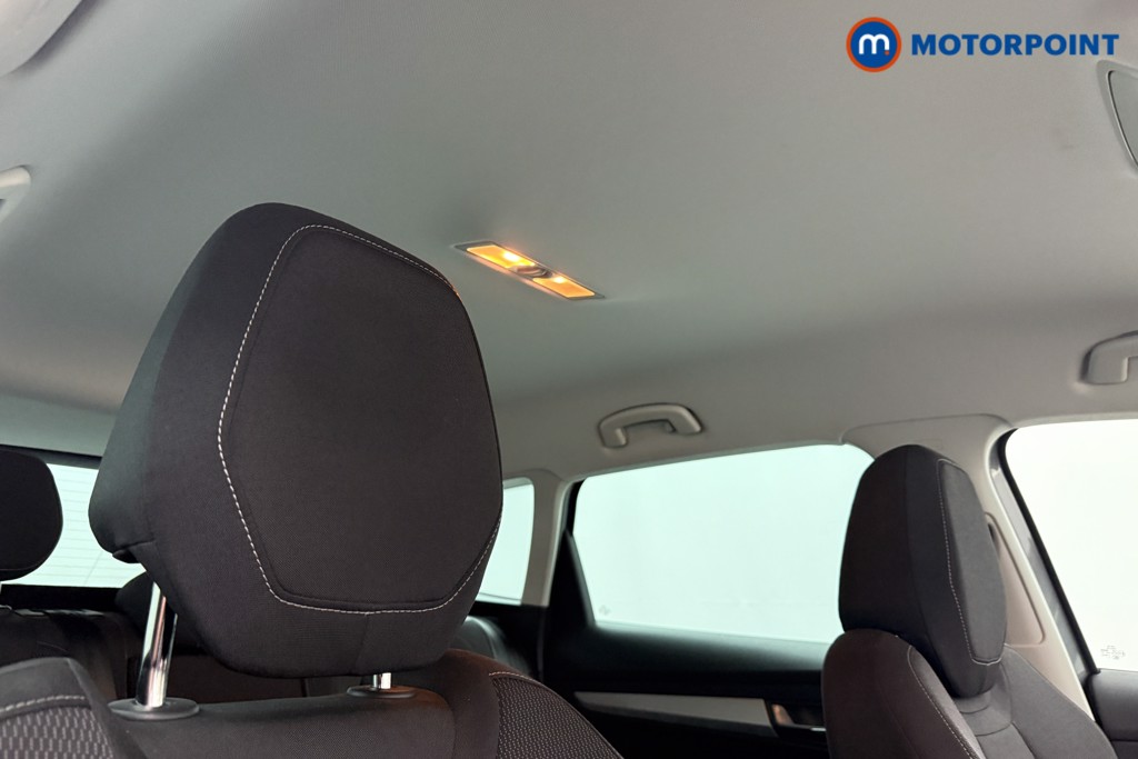 Skoda Karoq Se Drive Manual Petrol SUV - Stock Number (1599369) - 20th supplementary image