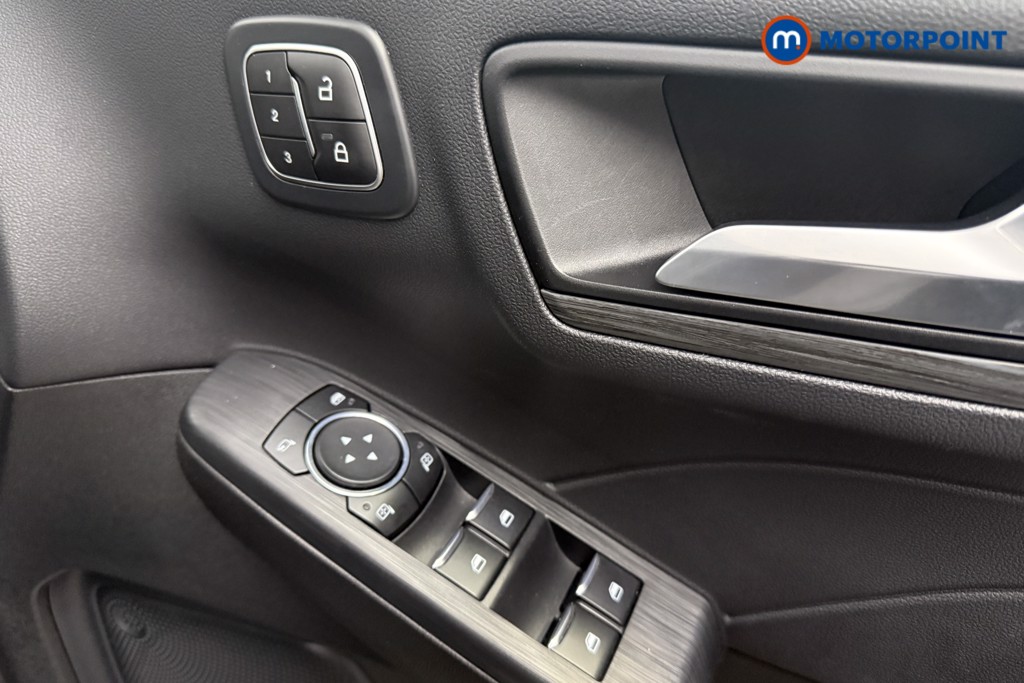 Ford Kuga Active Automatic Petrol Plug-In Hybrid SUV - Stock Number (1599410) - 19th supplementary image