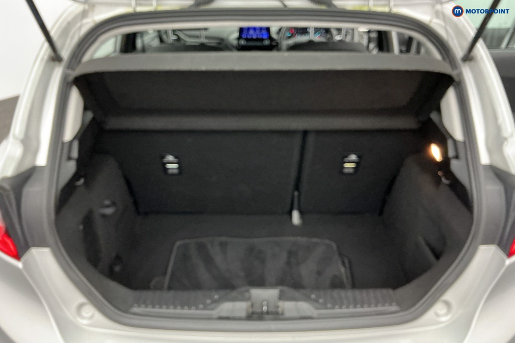 Ford Fiesta Zetec Manual Petrol Hatchback - Stock Number (1599570) - 4th supplementary image
