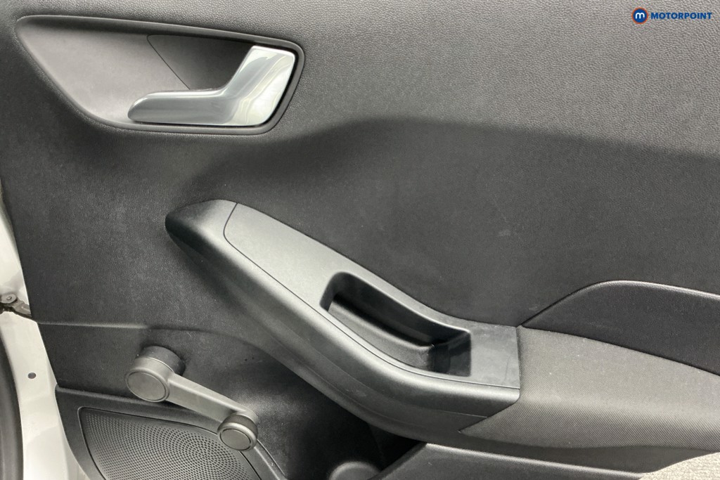 Ford Fiesta Zetec Manual Petrol Hatchback - Stock Number (1599570) - 26th supplementary image