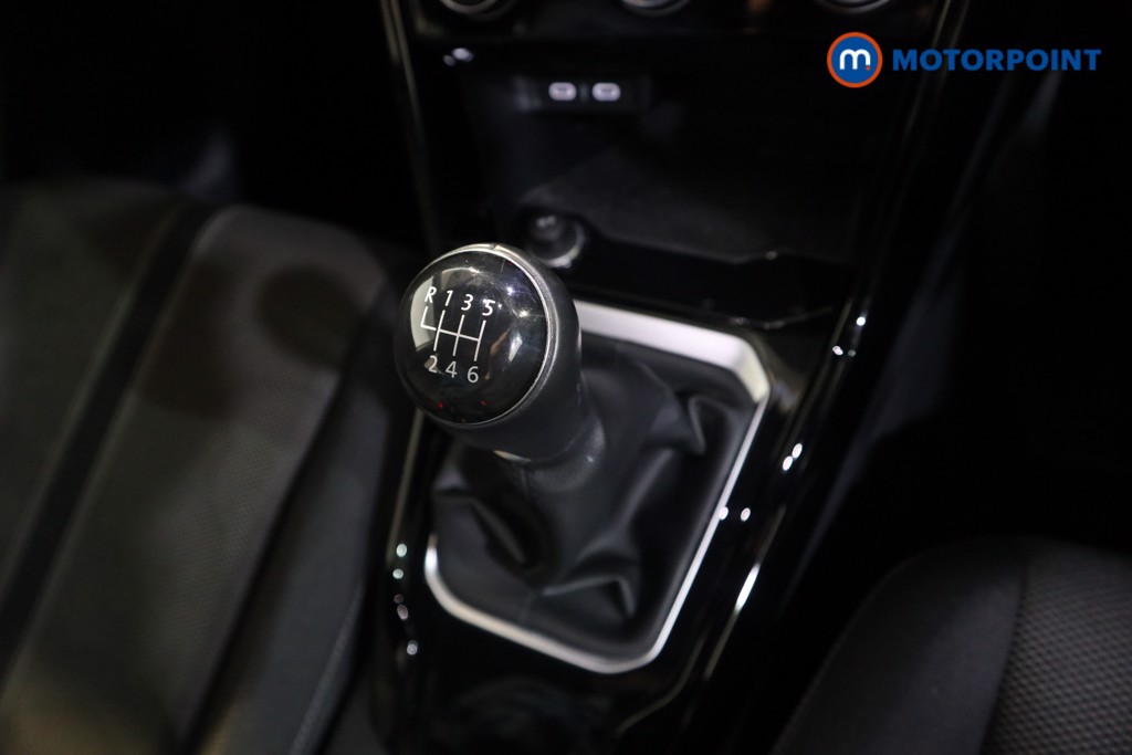 Volkswagen T-Roc Black Edition Manual Petrol SUV - Stock Number (1600498) - 7th supplementary image