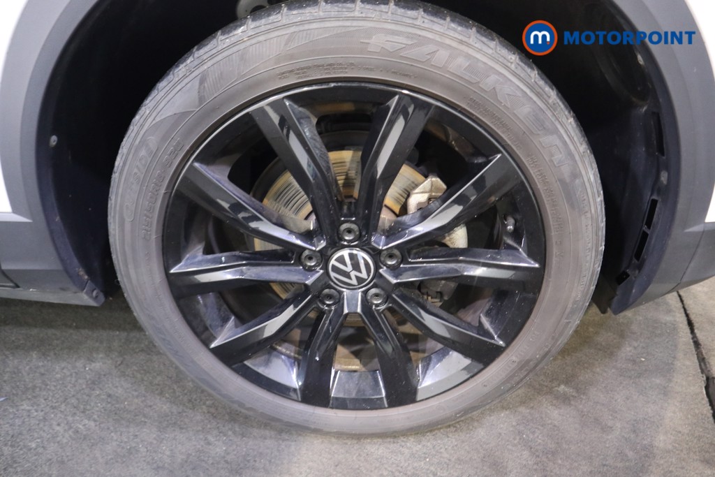 Volkswagen T-Roc Black Edition Manual Petrol SUV - Stock Number (1600498) - 21st supplementary image