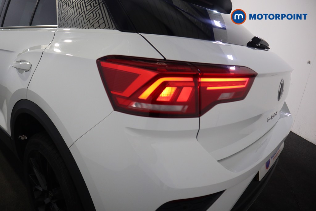 Volkswagen T-Roc Black Edition Manual Petrol SUV - Stock Number (1600498) - 25th supplementary image