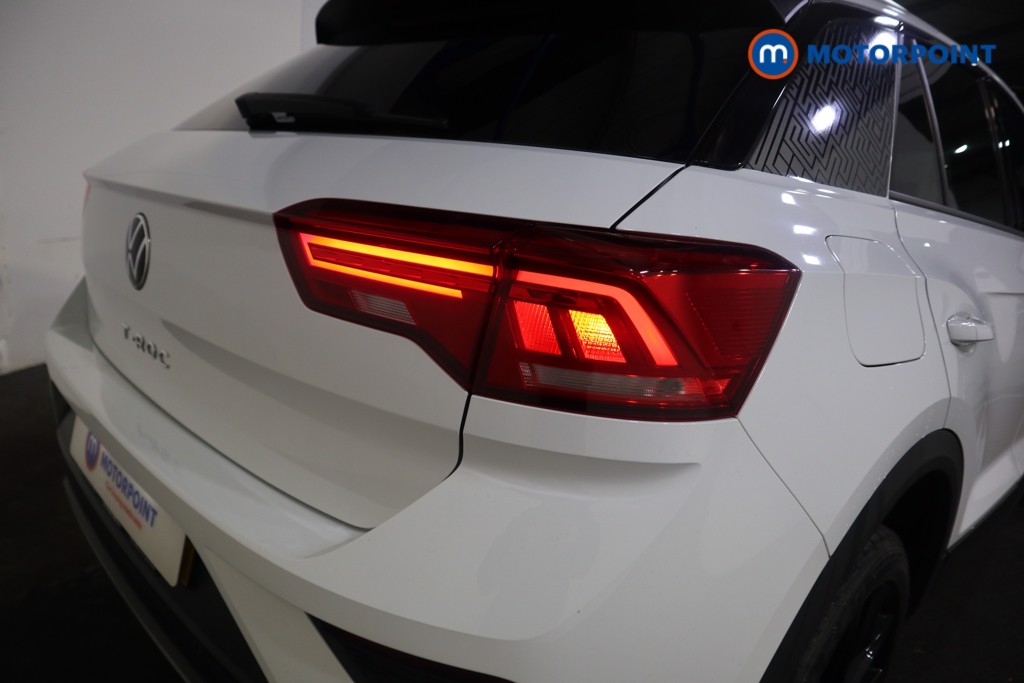 Volkswagen T-Roc Black Edition Manual Petrol SUV - Stock Number (1600498) - 26th supplementary image