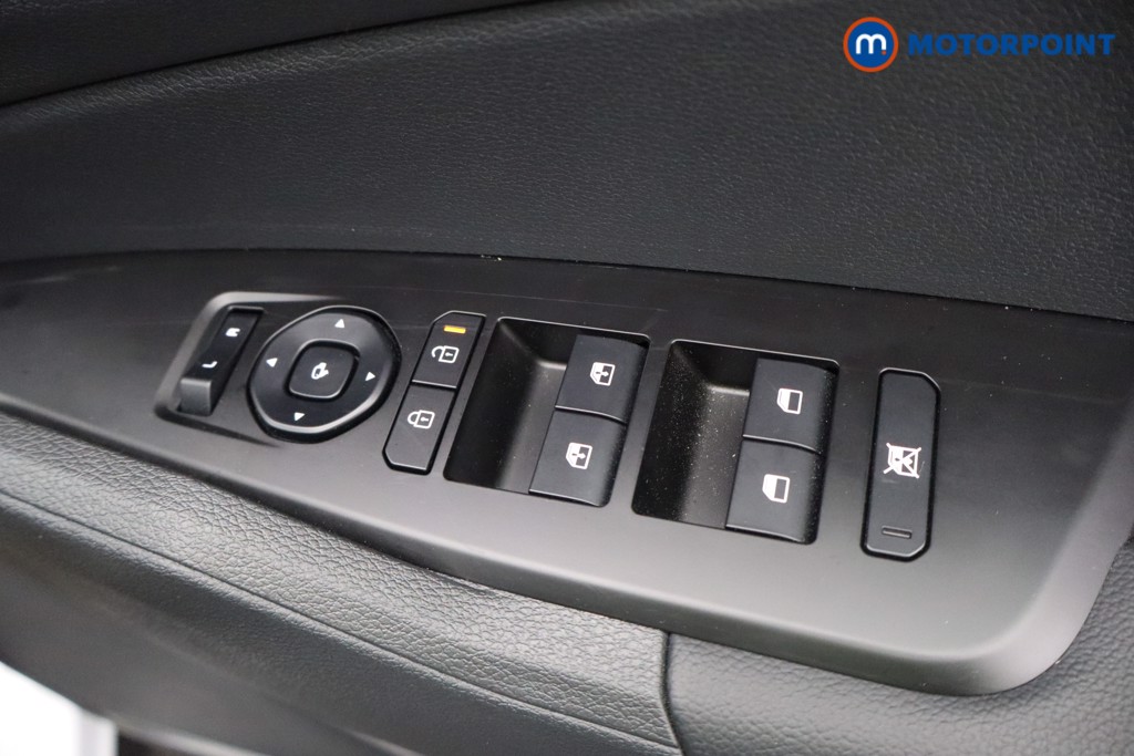 KIA Sportage Pure Automatic Petrol-Electric Hybrid SUV - Stock Number (1601538) - 11th supplementary image