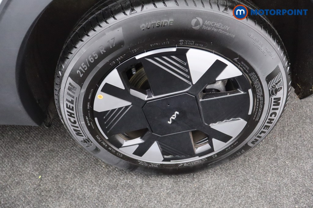 KIA Sportage Pure Automatic Petrol-Electric Hybrid SUV - Stock Number (1601538) - 24th supplementary image