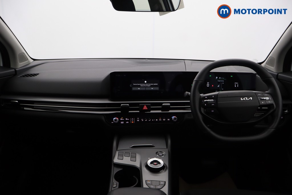 KIA Sportage Pure Automatic Petrol-Electric Hybrid SUV - Stock Number (1601538) - 1st supplementary image