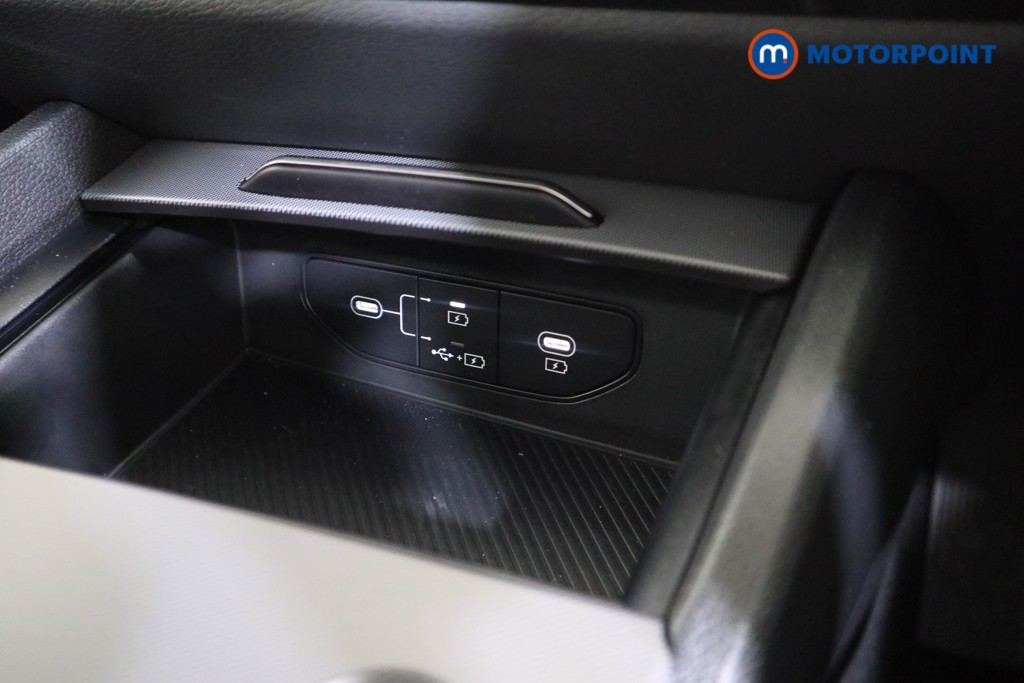 KIA Sportage Pure Automatic Petrol-Electric Hybrid SUV - Stock Number (1602026) - 8th supplementary image