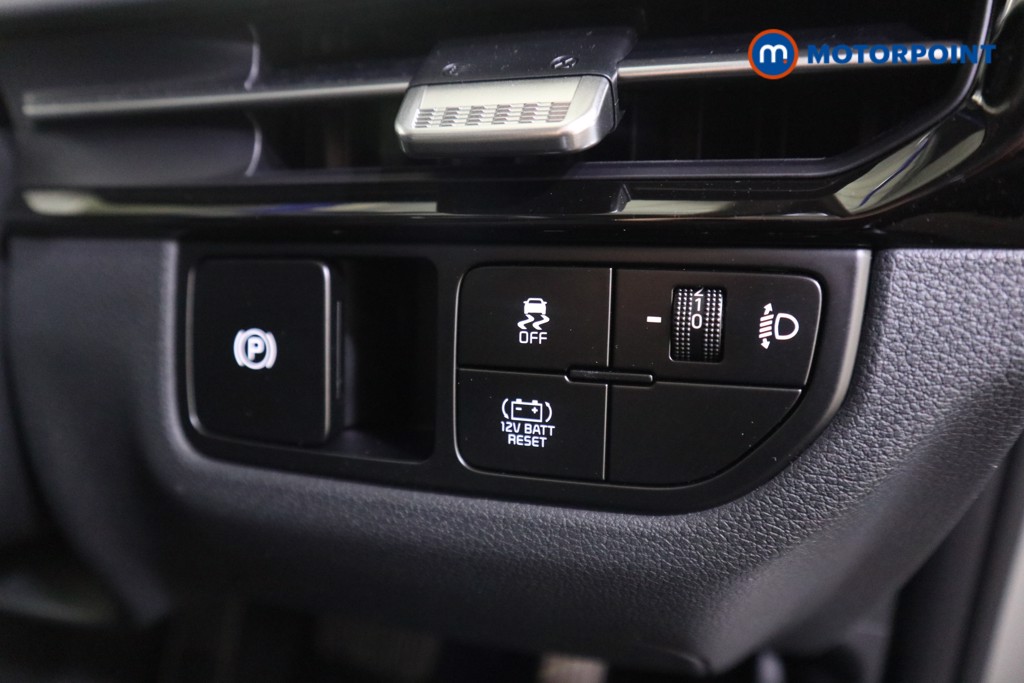 KIA Sportage Pure Automatic Petrol-Electric Hybrid SUV - Stock Number (1602026) - 11th supplementary image