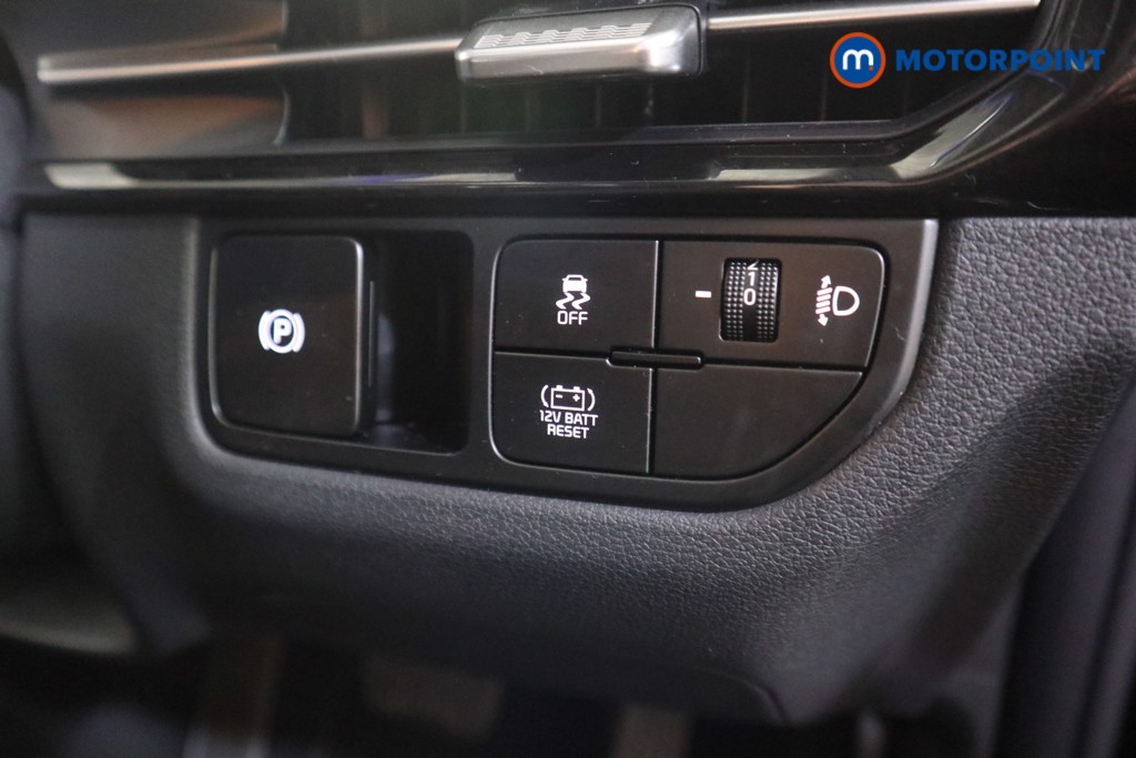 KIA Sportage Pure Automatic Petrol-Electric Hybrid SUV - Stock Number (1602045) - 12th supplementary image