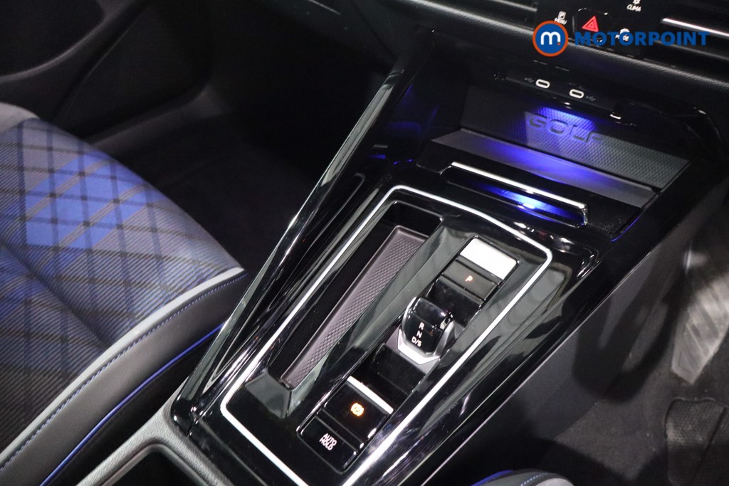 Volkswagen Golf R Automatic Petrol Hatchback - Stock Number (1602635) - 17th supplementary image