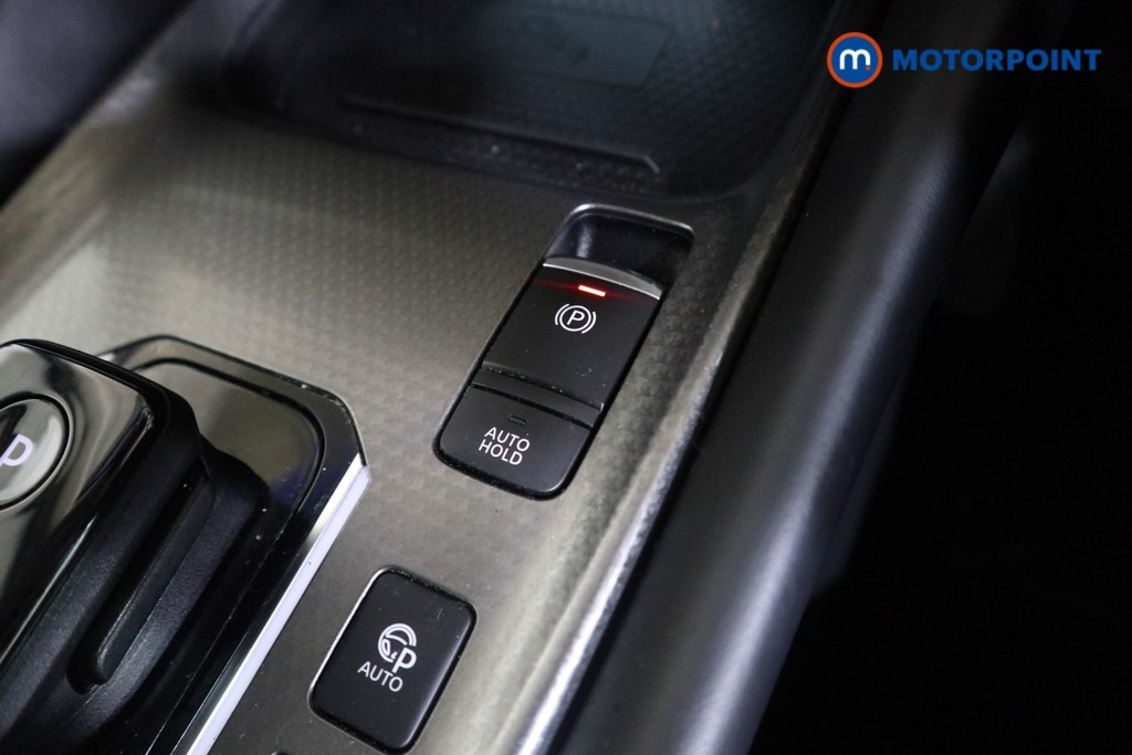 Nissan Qashqai N-Connecta Automatic Petrol-Electric Hybrid SUV - Stock Number (1602833) - 9th supplementary image