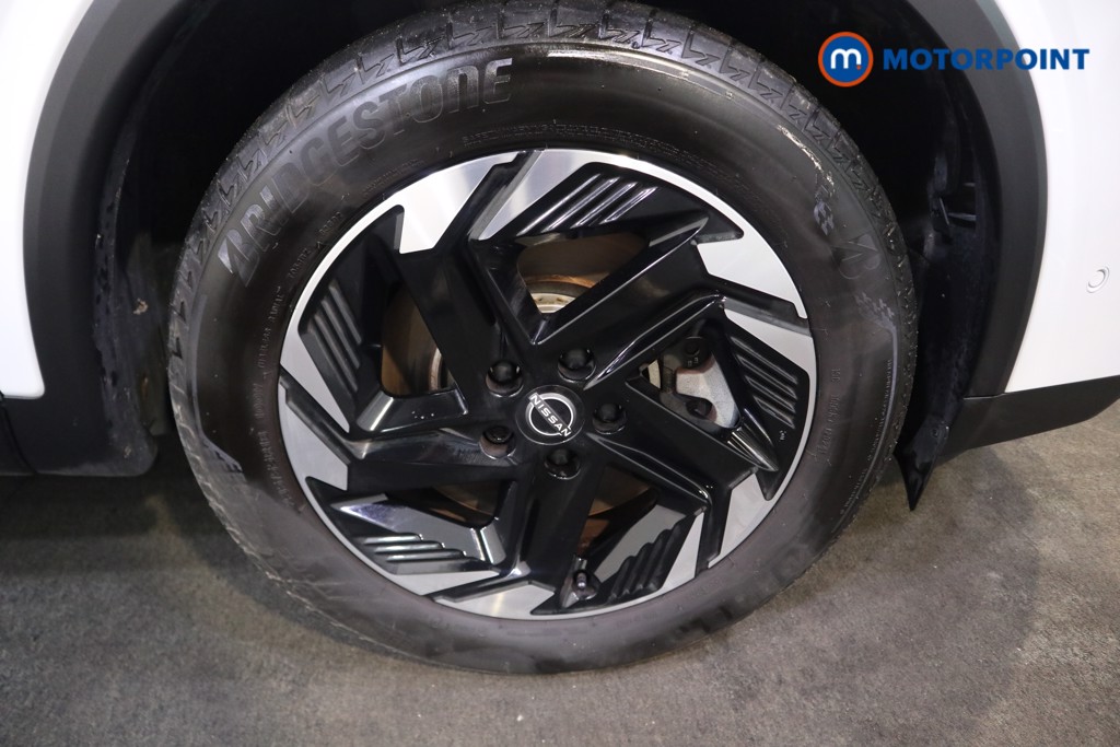 Nissan Qashqai N-Connecta Automatic Petrol-Electric Hybrid SUV - Stock Number (1602833) - 20th supplementary image