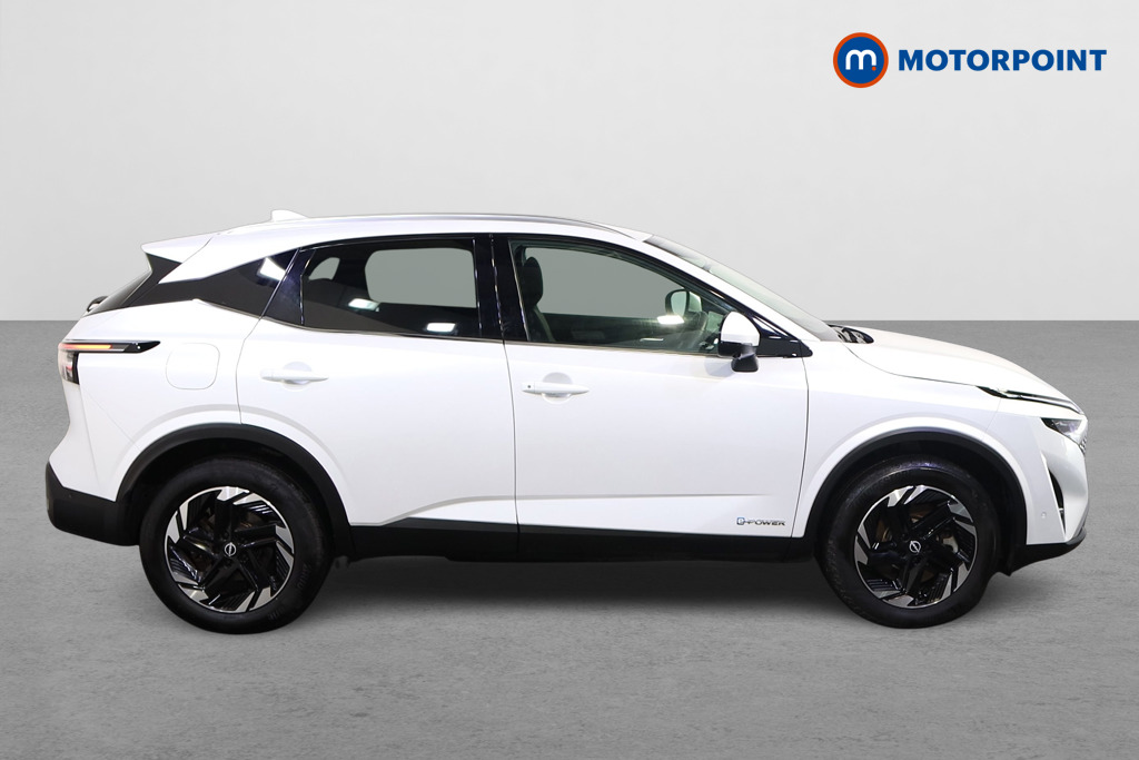 Nissan Qashqai N-Connecta Automatic Petrol-Electric Hybrid SUV - Stock Number (1602833) - Drivers side